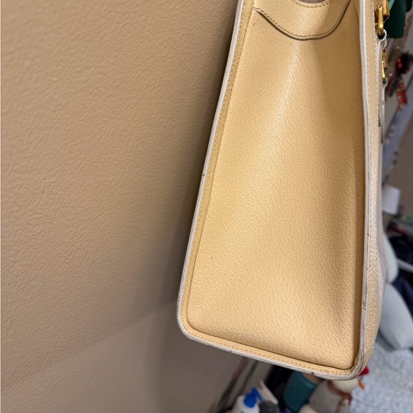 Gucci Ivory Leather Diana Satchel W/ Bamboo Handles W COA (see Photos) - Picture 4 of 14